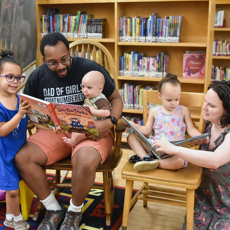 Photo of Dad Peter Mom Angelina Children Kiara Gianna and Isaiah Lemaire